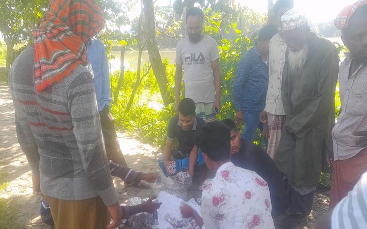 কিশোরগঞ্জে বিপুল পরিমান নকল ব্যান্ডেরোল যুক্ত আফিজ বিড়ি জব্দ